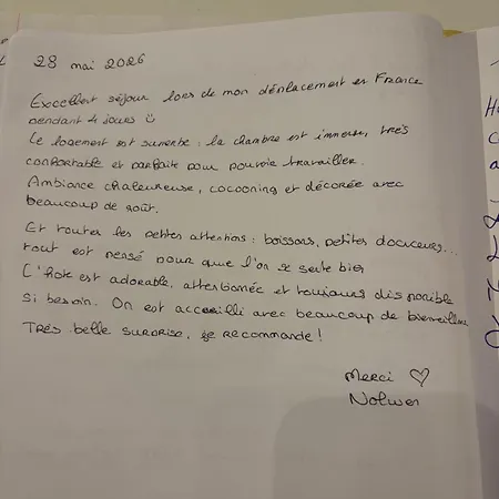 La Vie Est Belle D *